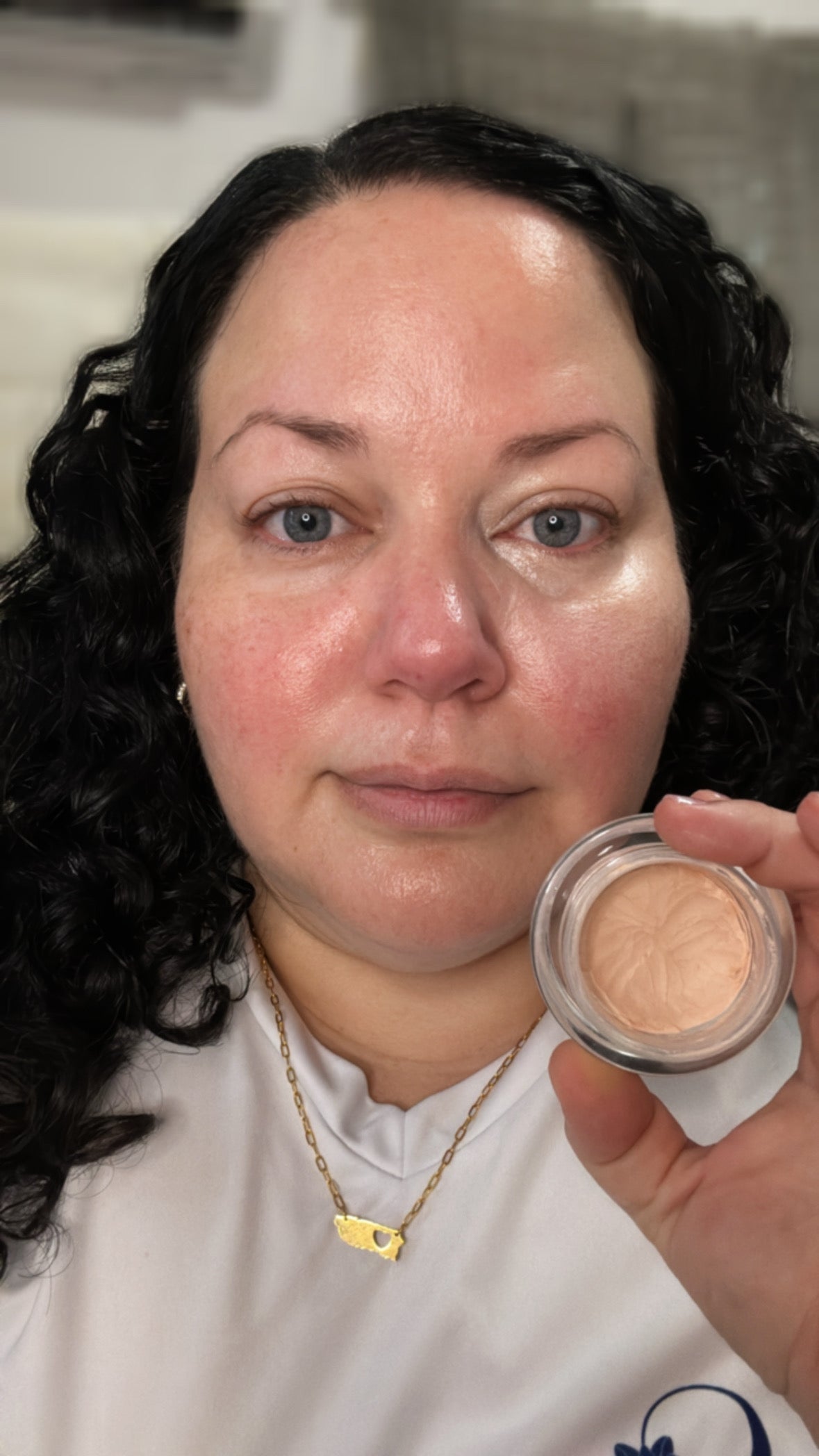 EyeLuminator Crema de Ojos con Iluminador